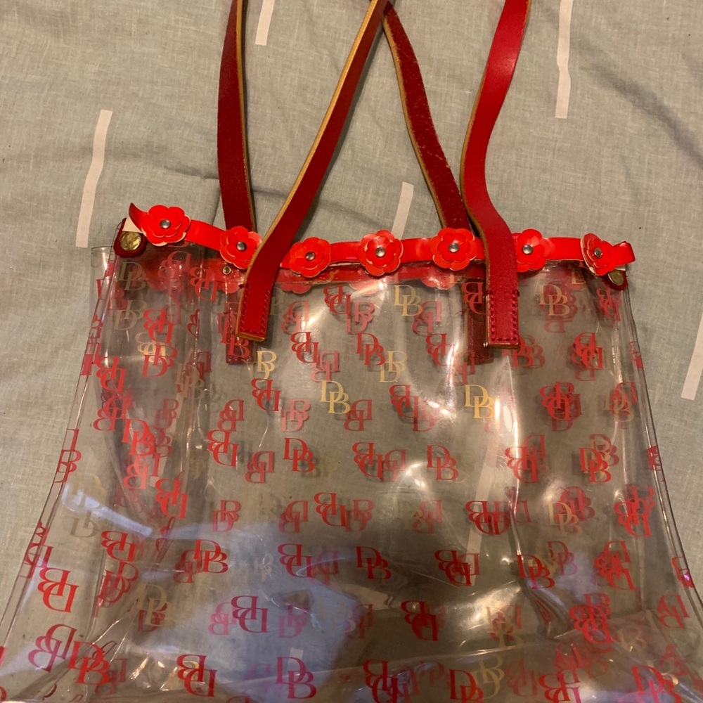Dooney and Bourke clear tote